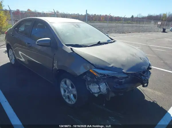 2T1BURHE2JC012305 2018 TOYOTA COROLLA - Image 1