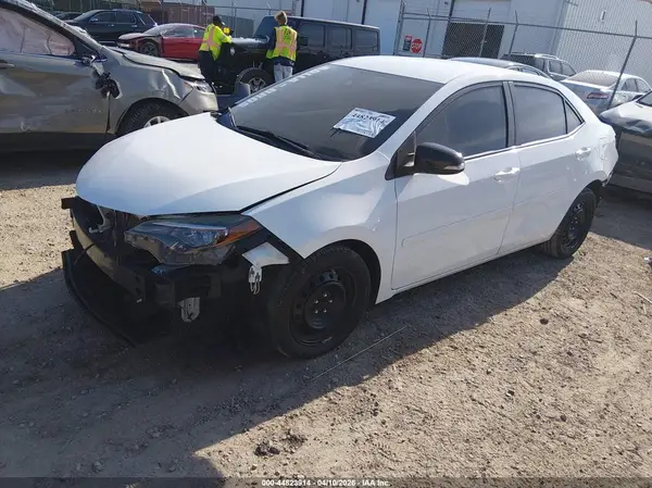 2T1BURHE2JC014135 2018 TOYOTA COROLLA - Image 2