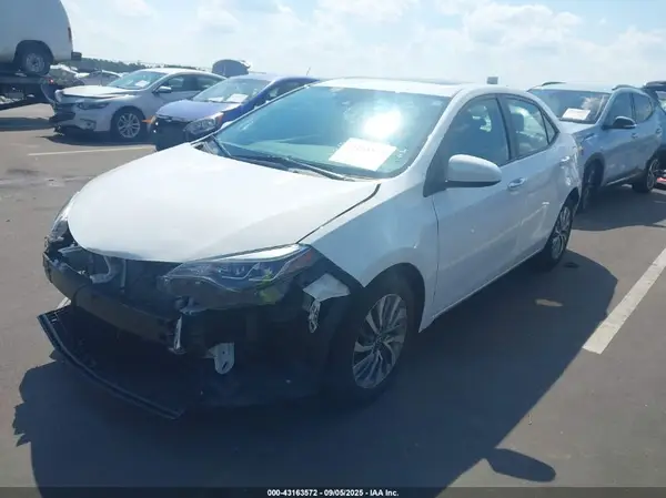 2T1BURHE2JC022235 2018 TOYOTA COROLLA - Image 2