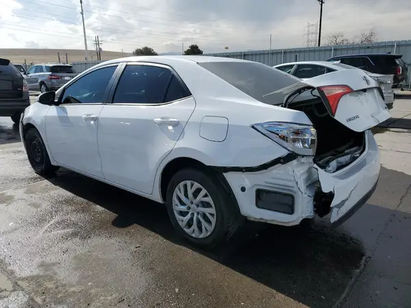 2T1BURHE2JC023028 2018 TOYOTA COROLLA - Image 2
