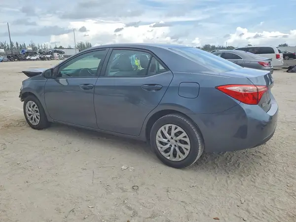 2T1BURHE2JC025796 2018 TOYOTA COROLLA - Image 2