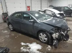 2T1BURHE2JC027807 2018 TOYOTA COROLLA