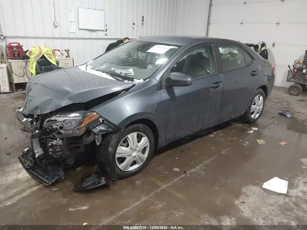2T1BURHE2JC027807 2018 TOYOTA COROLLA - Image 2