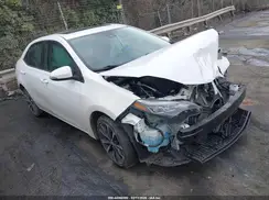 2T1BURHE2JC028942 2018 TOYOTA COROLLA