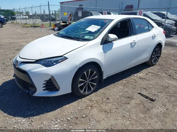 2T1BURHE2JC033106 2018 TOYOTA COROLLA - Image 2