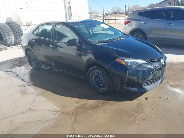 2T1BURHE2JC036166 2018 TOYOTA COROLLA - Image 1