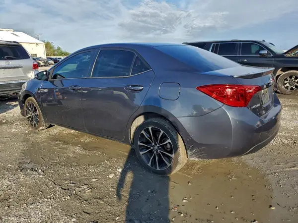 2T1BURHE2JC039102 2018 TOYOTA COROLLA - Image 2