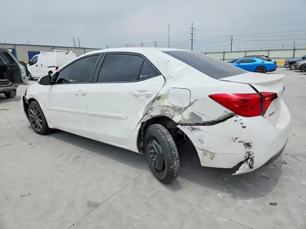 2T1BURHE2JC042341 2018 TOYOTA COROLLA - Image 2