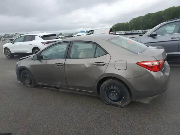 2T1BURHE2JC046115 2018 TOYOTA COROLLA - Image 2