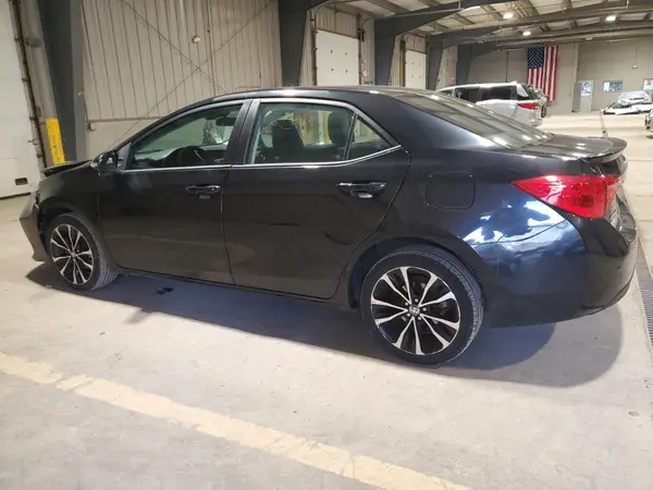 2T1BURHE2JC049855 2018 TOYOTA COROLLA - Image 2