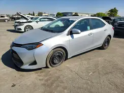 2T1BURHE2JC052030 2018 TOYOTA COROLLA