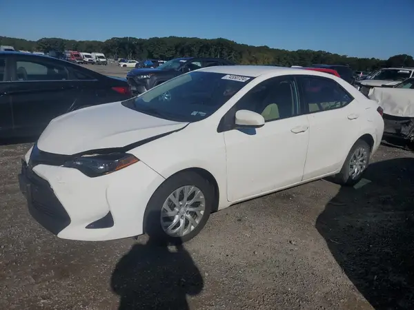 2T1BURHE2JC055266 2018 TOYOTA COROLLA - Image 1