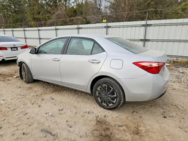 2T1BURHE2JC055400 2018 TOYOTA COROLLA - Image 2