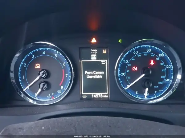2018 TOYOTA COROLLA auction photo 7