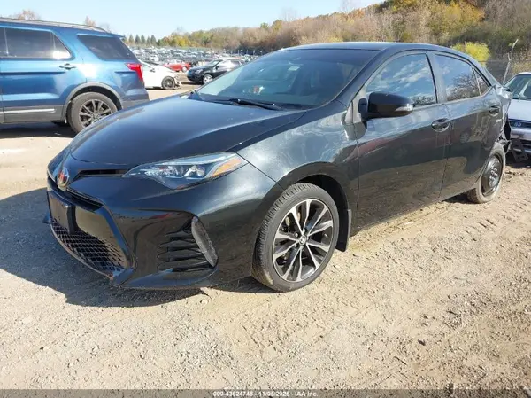 2T1BURHE2JC058295 2018 TOYOTA COROLLA - Image 2