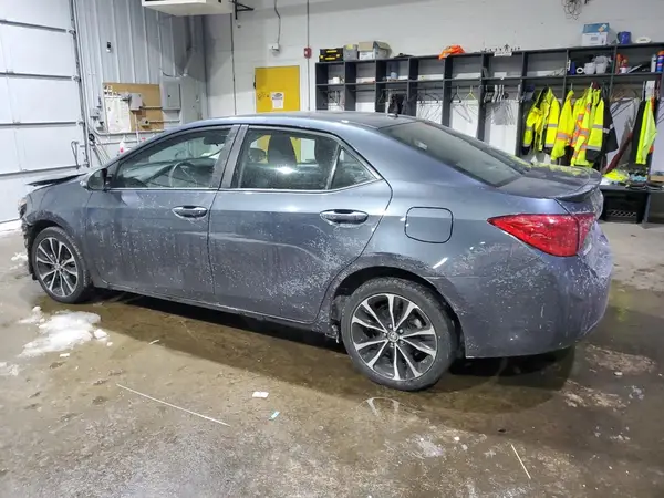 2T1BURHE2JC060886 2018 TOYOTA COROLLA - Image 2