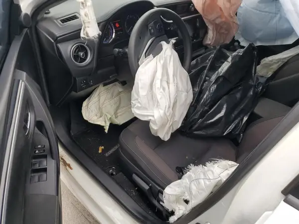 2T1BURHE2JC061777 2018 TOYOTA COROLLA - Image 8