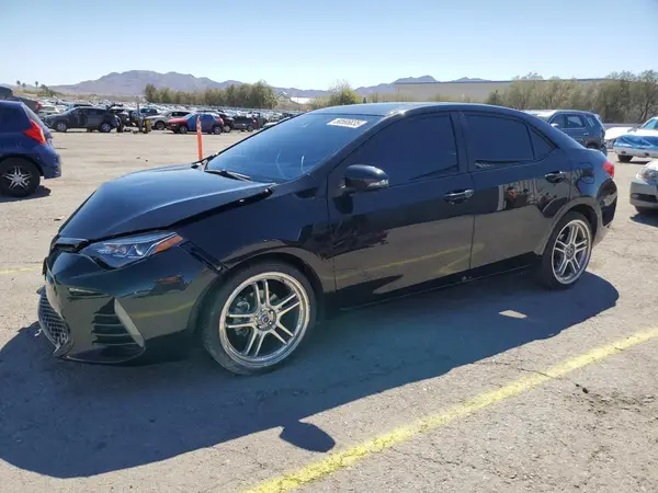 2T1BURHE2JC069832 2018 TOYOTA COROLLA - Image 1