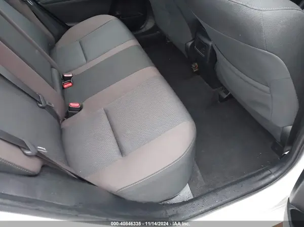 2T1BURHE2JC071256 2018 TOYOTA COROLLA - Image 8