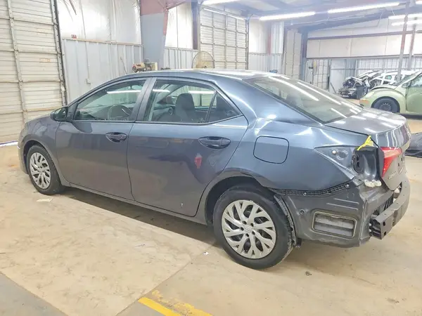 2T1BURHE2JC071578 2018 TOYOTA COROLLA - Image 2
