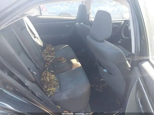 2T1BURHE2JC073010 2018 TOYOTA COROLLA - Image 8