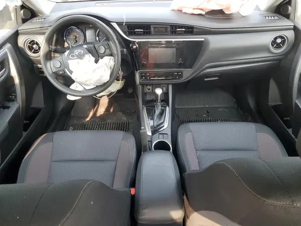 2T1BURHE2JC073654 2018 TOYOTA COROLLA - Image 8