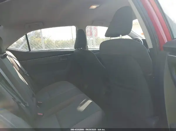 2T1BURHE2JC074660 2018 TOYOTA COROLLA - Image 8
