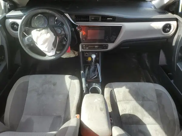 2T1BURHE2JC075825 2018 TOYOTA COROLLA - Image 8