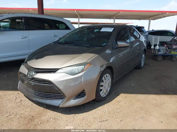 2T1BURHE2JC077994 2018 TOYOTA COROLLA - Image 2