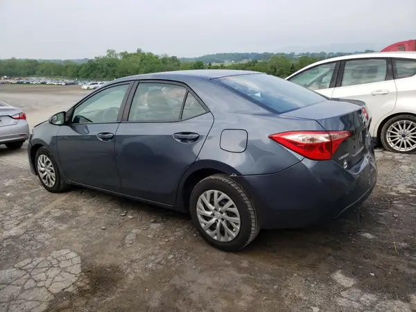 2T1BURHE2JC079843 2018 TOYOTA COROLLA - Image 2