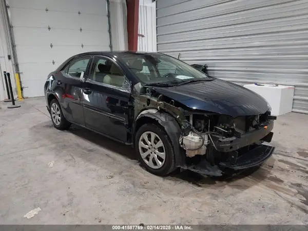 2T1BURHE2JC081804 2018 TOYOTA COROLLA - Image 1