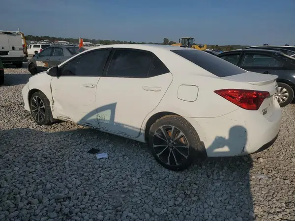 2T1BURHE2JC082774 2018 TOYOTA COROLLA - Image 2