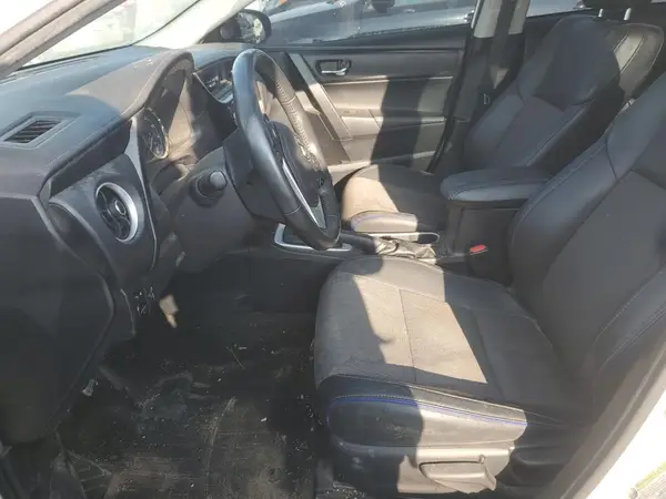 2018 TOYOTA COROLLA auction photo 7