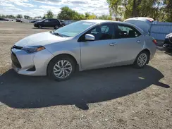 2T1BURHE2JC084458 2018 TOYOTA COROLLA