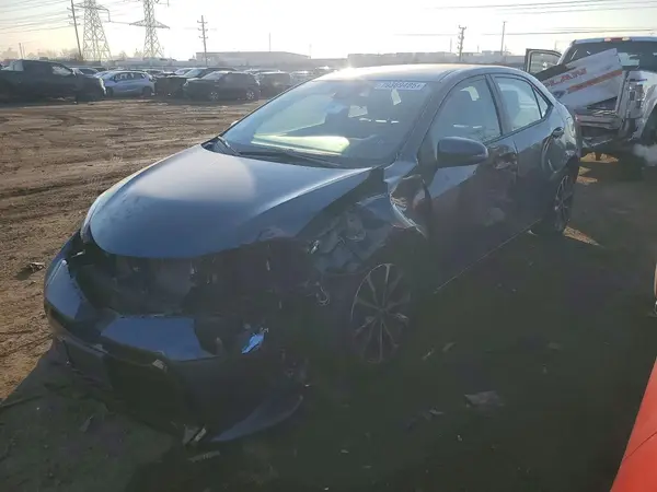 2T1BURHE2JC085285 2018 TOYOTA COROLLA - Image 1