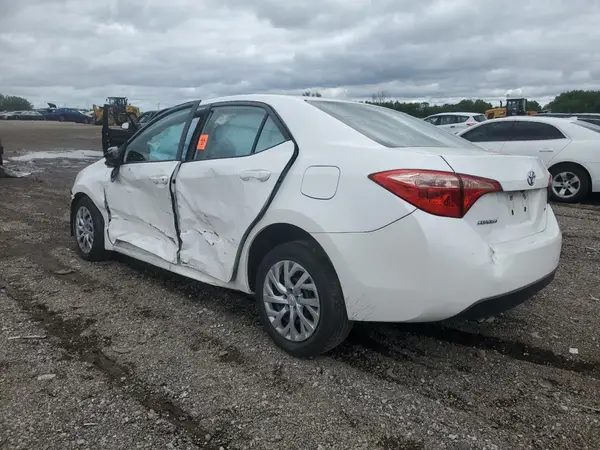 2T1BURHE2JC085643 2018 TOYOTA COROLLA - Image 2