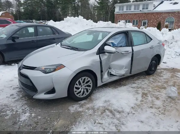 2T1BURHE2JC087618 2018 TOYOTA COROLLA - Image 2