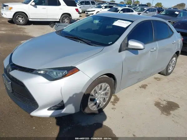 2T1BURHE2JC088896 2018 TOYOTA COROLLA - Image 2