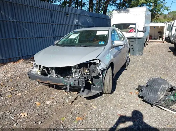 2T1BURHE2JC089157 2018 TOYOTA COROLLA - Image 2