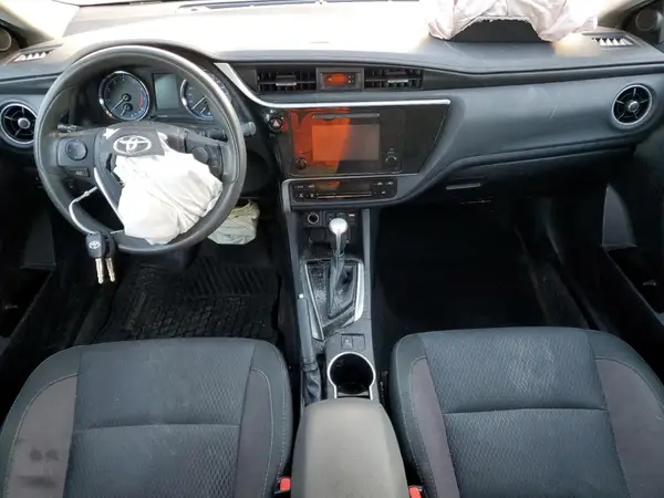 2T1BURHE2JC090714 2018 TOYOTA COROLLA - Image 8