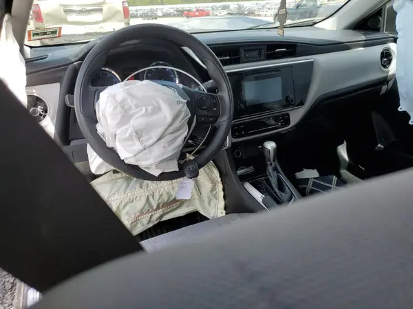 2T1BURHE2JC092611 2018 TOYOTA COROLLA - Image 8