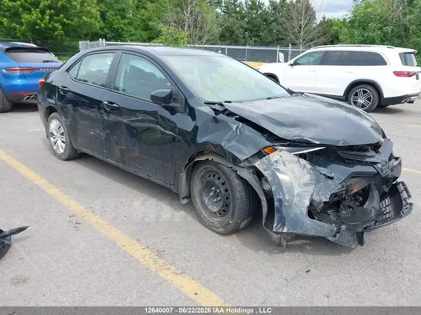 2T1BURHE2JC093872 2018 TOYOTA COROLLA - Image 1