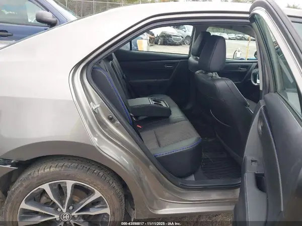 2T1BURHE2JC100819 2018 TOYOTA COROLLA - Image 8