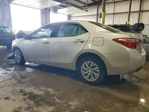 2T1BURHE2JC100884 2018 TOYOTA COROLLA - Image 2