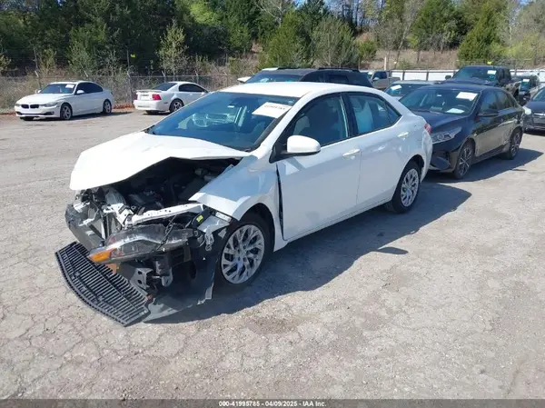 2T1BURHE2JC103445 2018 TOYOTA COROLLA - Image 2