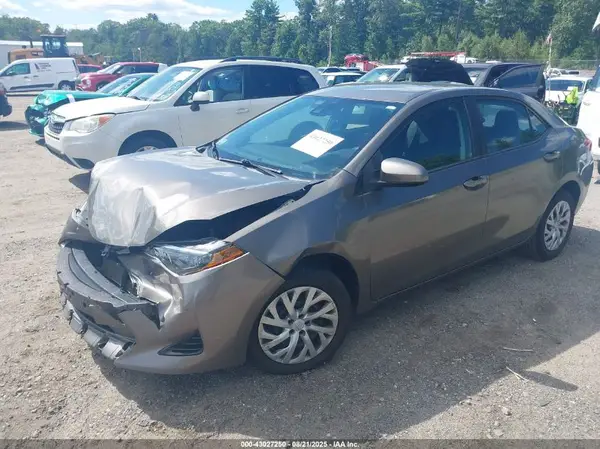2T1BURHE2JC103476 2018 TOYOTA COROLLA - Image 2