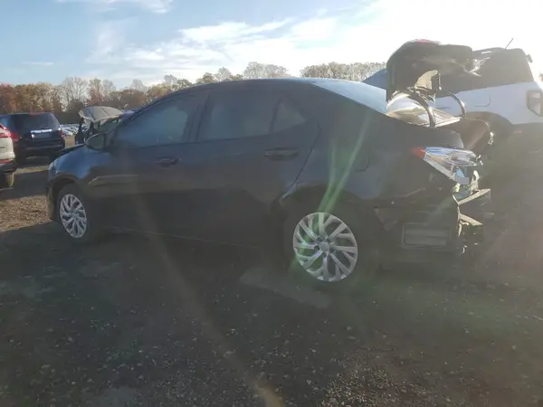 2T1BURHE2JC105759 2018 TOYOTA COROLLA - Image 2