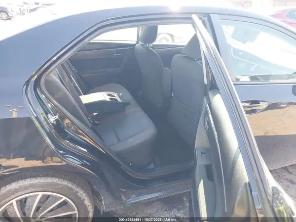 2T1BURHE2JC107088 2018 TOYOTA COROLLA - Image 8