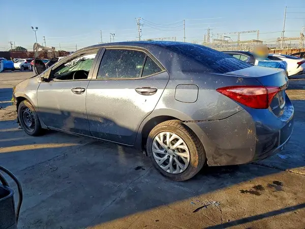 2T1BURHE2JC108645 2018 TOYOTA COROLLA - Image 2