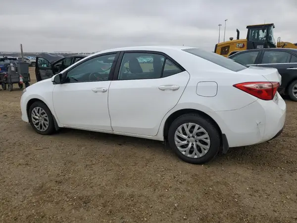 2T1BURHE2JC111268 2018 TOYOTA COROLLA - Image 2